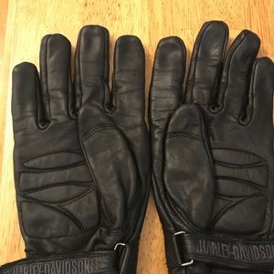 Harley Davidson black leather men’s riding gloves